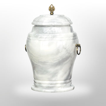 Marmorierte Steinurne mit Griffen