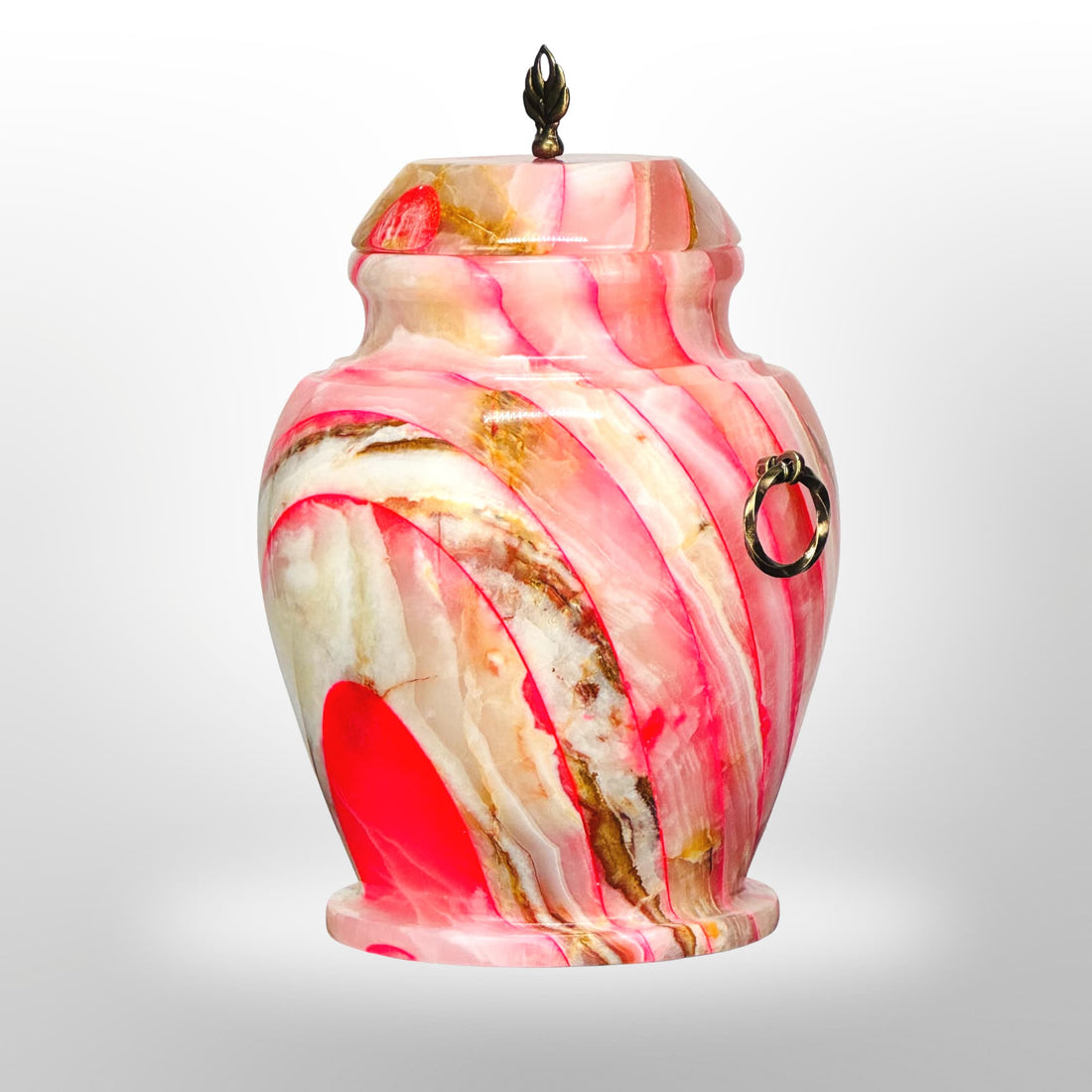 Rote Steinurne mit Griffen