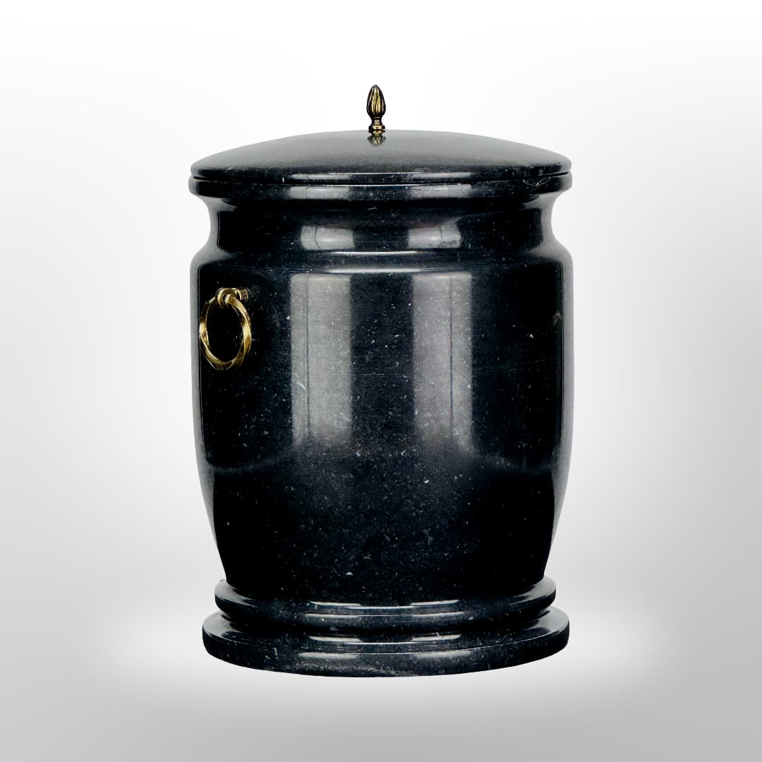 Stein Urne mit Griffen — Schwarz Naturstein