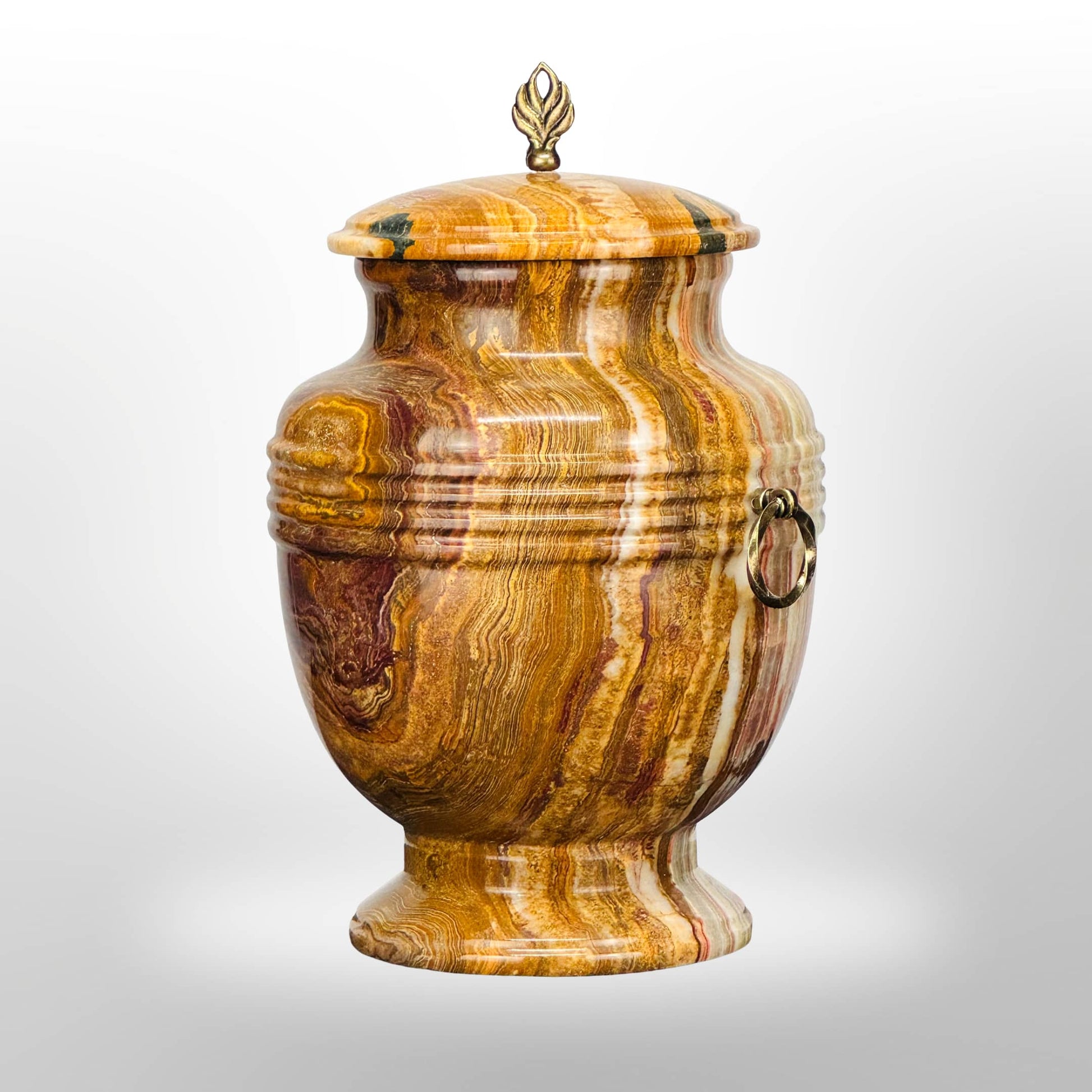 Steinurne aus Onyx in warmen Brauntönen