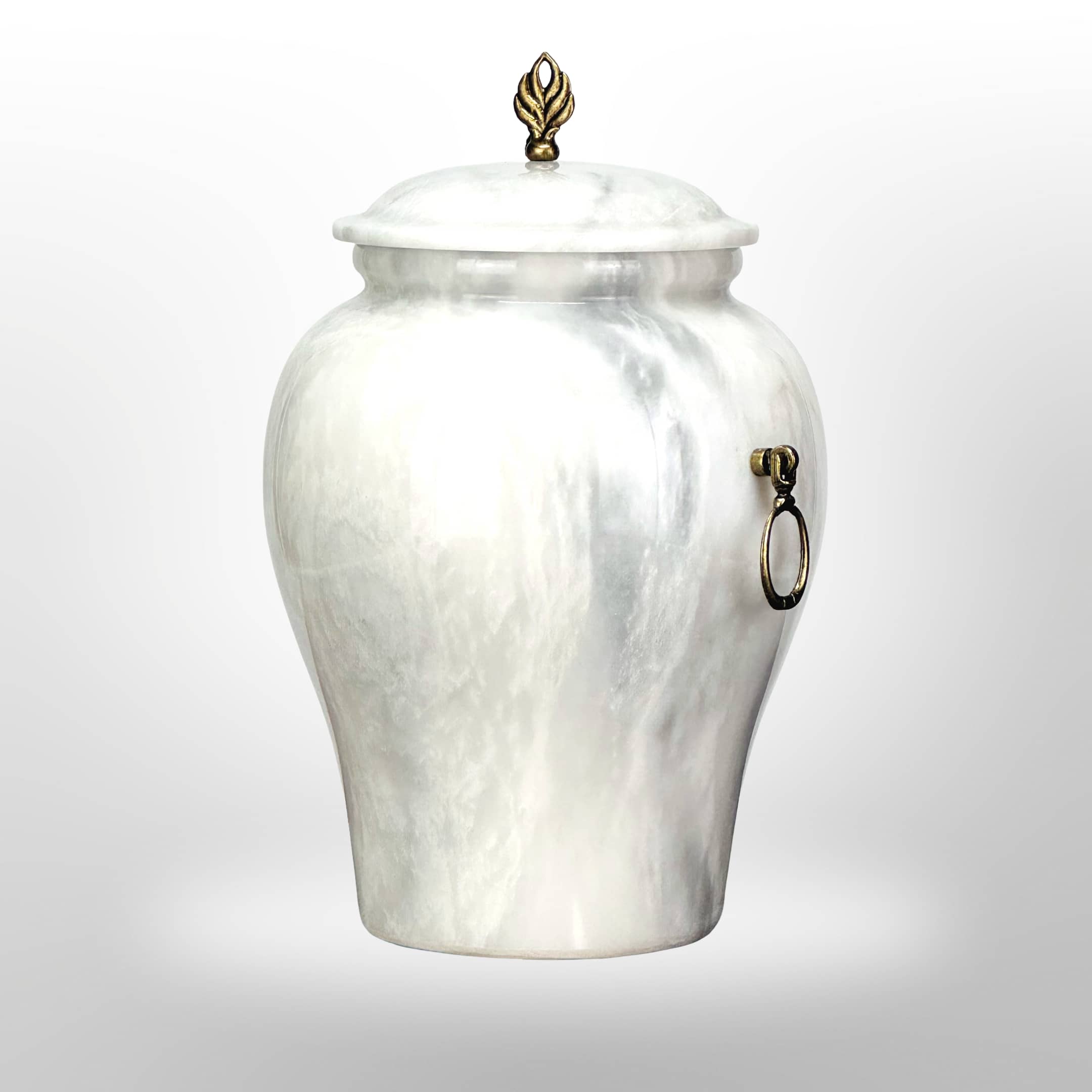 Weiße Urne aus Stein