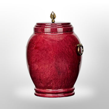 Rote Steinurne mit Griffen