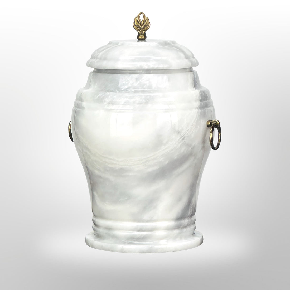 Marmorierte Steinurne mit Griffen