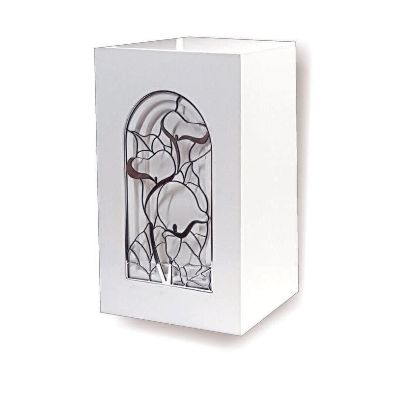 Weiße Holzurne mit Kathedralfenster-Motiv –