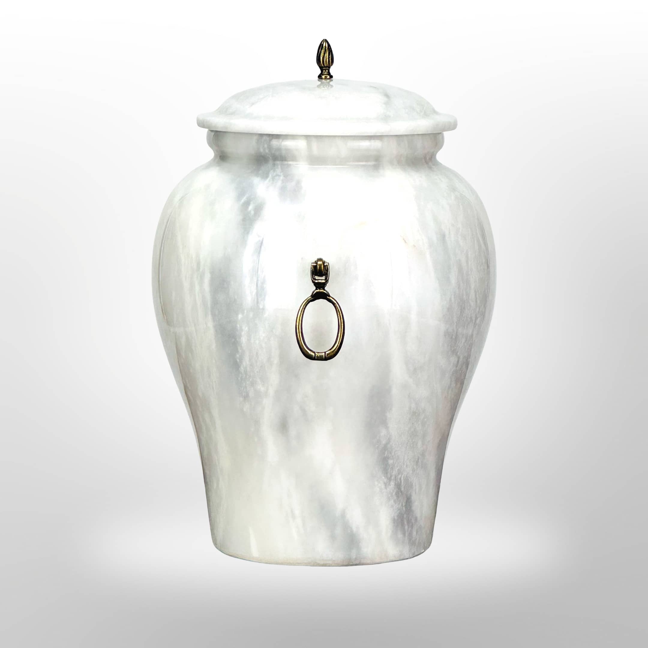 Weiße Urne aus Stein